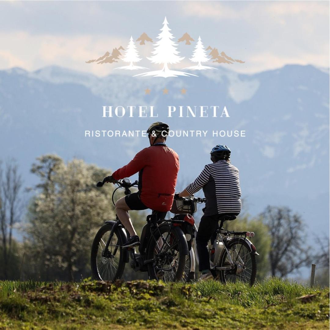 Hotel Pineta Ristorante Country House In Fabriano 캄포도니코 외부 사진